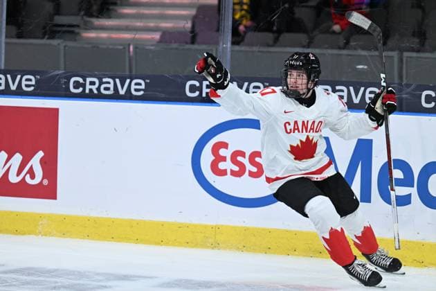 GOTHENBURG, SWEDEN 20231227 Canada s Macklin Celebrini scores 0-5 during the IIHF World Junior Championship group A Ice hockey, Eishockey match between Latvia and Canada at Scandinavium in Gothenburg, Sweden December 27, 2023. GOTHENBURG SWEDEN x9200x