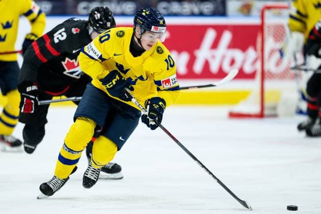 231229 Fabian Wagner of Sweden during the 2024 IIHF World Junior Championship game between Canada and Sweden on December 29, 2023 in Gothenburg. Photo: Jesper Zerman BILDBYRAN kod JZ JZ0472 ishockey Ice hockey, Eishockey jvm junior-vm u20 2024 iihf world junior championship world juniors canada kanada sverige sweden bbeng bbauto Copyright: JESPERxZERMAN BB231229JZ186