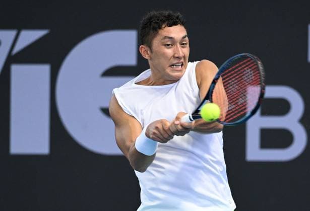 TENNIS BRISBANE INTERNATIONAL PREVIEW, James McCabe of Australia in action against Dominic Thiem of Austria during their qualifying round match at the Brisbane International at the Queensland Tennis Centre in Brisbane, Saturday, December 30, 2023.( NO ARCHIVING, EDITORIAL USE ONLY, NO USE IN BOOKS WITHOUT CONSENT BRISBANE QLD AUSTRALIA  Copyright: xDARRENxENGLANDx 20231230001883224878