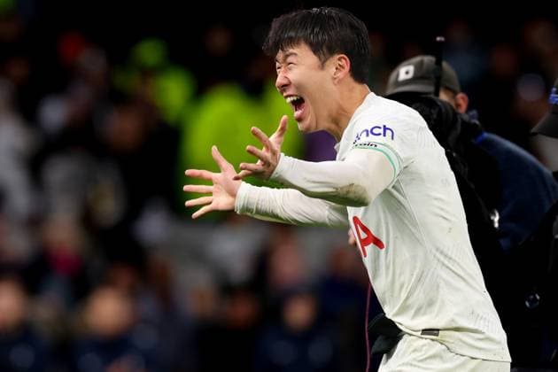 Sport Themen der Woche KW52 Sport Bilder des Tages 31st December 2023; Tottenham Hotspur Stadium, London, England; Premier League Football, Tottenham Hotspur versus Bournemouth; Son Heung-Min of Tottenham Hotspur celebrates the 3-1 win  ActionPlus12593360 ShaunxBrooks