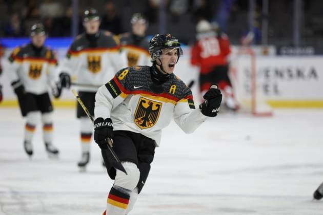 Germany s Julian Lutz scores 0-1 during the IIHF World Junior Championship group A Ice hockey, Eishockey match between Canada and Germany at Scandinavium in Gothenburg, Sweden December 31, 2023. Gothenburg SWEDEN x9200x