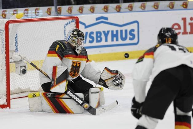 Germanys goalkeeper Matthias Bittner during the IIHF World Junior Championship group A Ice hockey, Eishockey match between Canada and Germany at Scandinavium in Gothenburg, Sweden December 31, 2023. Gothenburg SWEDEN x9200x