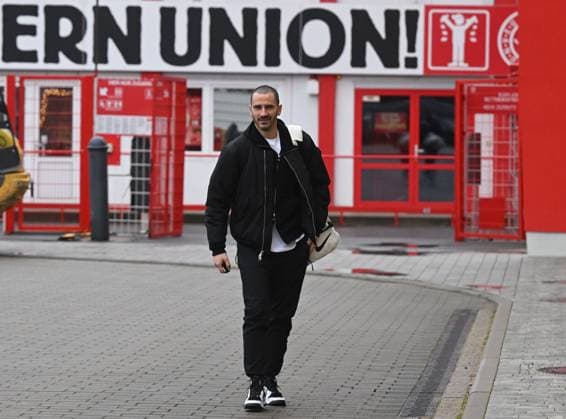 Sport Themen der Woche KW01 Sport Bilder des Tages Fussball, Herren, Saison 2023 2024, 1. Bundesliga, 1. FC Union Berlin, Training, Leonardo Bonucci (1. FC Union Berlin), 02.01. 2024, *** Football, Men, Season 2023 2024, 1 Bundesliga, 1 FC Union Berlin, Training, Leonardo Bonucci 1 FC Union Berlin , 02 01 2024, Copyright: xMatthiasxKochx