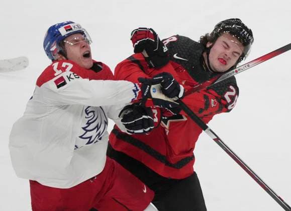 January 2, 2024, GOTHENBURG, SWEDEN: Canada s Conor Geekie (28) checks Czechia s Sebastian Redlich (17) during second period quarterfinal hockey action at the IIHF World Junior Hockey Championship in Gothenburg, Sweden, Tuesday, Jan. 2, 2024. Canada News - January 2, 2024  - ZUMAc35_ 20240102_zaf_c35_010 Copyright: xChristinnexMuschix