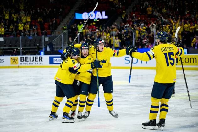Sport Themen der Woche KW01 Sport Bilder des Tages 240102 Otto Stenberg, Mattias Hävelid, Elias Pettersson, and David Edstrom of Sweden celebrate after 1-0 during the 2024 IIHF World Junior Championship quarter final between Sweden and Switzerland on January 2, 2024 in Gothenburg. Photo: Jesper Zerman BILDBYRAN kod JZ JZ0480 ishockey Ice hockey, Eishockey jvm junior-vm u20 2024 iihf world junior championship world juniors sverige sweden schweiz switzerland bbeng bbauto jubel *** 240102 Otto Stenberg, Mattias Hävelid, Elias Pettersson, and David Edstrom of Sweden celebrate after 1 0 during the 2024 IIHF World Junior Championship quarter final between Sweden and Switzerland on January 2, 2024 in Gothenburg Photo Jesper Zerman BILDBYRAN kod JZ JZ0480 ishockey ice hockey jvm junior vm u20 2024 iihf world junior championship world juniors sverige sweden schweiz switzerland bbeng bbauto jubel  Copyright: JESPERxZERMAN BB240102JZ139