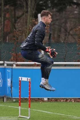 DEU, DFL, 2. FBL Hertha BSC, Training, 04.01.2024, Sportforum, Berlin, DEU, DFL, 2. FBL Hertha BSC, Training, im Bild Tjark Ernst (Hertha BSC Berlin 12) DFL - regulations prohibit any use of Photographs as image sequences and or quasi-video Foto: Juergen Engler nordphoto GmbH