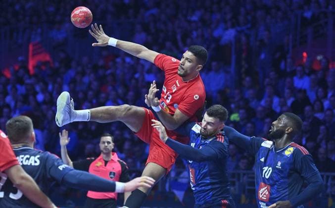 Sport Themen der Woche KW01 Sport Bilder des Tages France Tunisie PHOTOPQR OUEST FRANCE Jérôme Fouquet ; NANTES ; 04 01 2024 ; Handball. Tournoi de France à Nantes. France Tunisie. Aziz Aidi Mohamed. Photo: Jérôme Fouquet Ouest-France. French tournament in Nantes NANTES France  Copyright: xPHOTOPQR OUESTxFRANCE MAXPPPxJérômexFouquetx 20240104OFR3789 20240104OFR3789