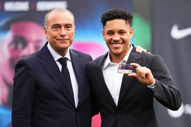 Sport Themen der Woche KW01 Sport Bilder des Tages ESP: Vitor Roque presentation Vitor Roque presentation as FC Barcelona, Barca new player at Ciutat Esportiva Johan Cruyff. Barcelona, Spain on January 5, 2024 in Barcelona, Spain. kpng Copyright: xBaguxBlancox xPRESSINPHOTOx PS_240105_019