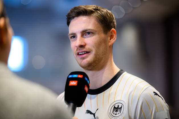 Handball, Herren: Deutschland - Pressekonferenz - Medientermin Rune Dahmke (Deutschland) im NTV Interview Brunsbüttel Elbforum Deutschland