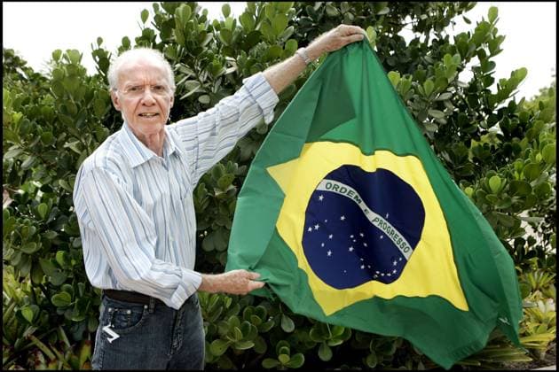 20060316 - Brazil - - Rio de Janeiro MARIO ZAGALLO, ANCIEN FOOTBALLEUR ET ENTRAINEUR, AUJOUD HUI CONSEILLER TECHNIQUE ÃÄ LA CBF CONFEDERATION BRESILIENNE DE FOOTBALL Mario Jorge Lobo Zagallo est le seul joueur (avec Franz Beckenbauer) Ã avoir remportÃ la Coupe du Monde en temps que joueur (1958 - 1962) puis plus tard en tant qu entraineur (1970) Franz Beckenbauer and Mario Zagallo (Brazil and Germany) are the only players in World Cup History to have won the competition as football player and as manager. Beckenbauer : In 1974 as a player and in 1990 as a manager. Zagallo : In 1958 and 1962 as a player and in 1970 as a manager. 63345 2006-03-16 Rio de Janeiro BrÃ sil  Copyright: xJacquesxLangevin-Linex xStarfacex STAR_63345_025