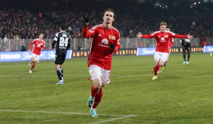 Sport Themen der Woche KW01 Brenden Aaronson jubelt nach 1:0 Freude Emotion Jubel Fußball Fussball Testspiel 1.Bundesliga Herren DFL Saison 2023 2024 06.01.2024 1.FC Union Berlin FCU vs DSC Arminia Bielefeld DFL regulations prohibit any use of photographs as image sequences and or quasi-video. *** Brenden Aaronson cheers after 1 0 joy emotion jubilation sport soccer soccer test match 1 Bundesliga men DFL season 2023 2024 06 01 2024 1 FC Union Berlin FCU vs DSC Arminia Bielefeld DFL regulations prohibit any use of photographs as image sequences and or quasi video