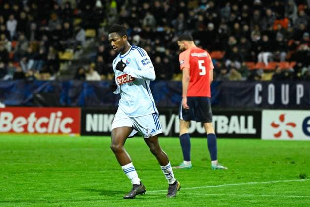 Moise SAHI DION ( 11 - Strasbourg ) celebrates during the French Cup match between Avoine OCC and RC Strasbourg Alsace at Stade de la Vallee du Cher on January 06, 2024 in Tours, France. ( Photo by federico pestellini panoramic ) - FOOTBALL : Avoine vs Strasbourg - Coupe de France - 06 01 2024 FedericoPestellini Panoramic 