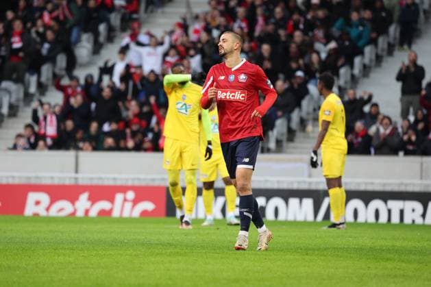 Edon ZHEGROVA (LOSC Lille) lors du match LOSC vs GOLDEN LION SAINT-JOSEPH, Coupe de France 32e de finale, Decathlon Arena stade Pierre Mauroy, le 6 janvier 2024 FOOTBALL : LOSC vs GOLDEN LION SAINT-JOSEPH - COUPE DE FRANCE - 06 01 2024 LaurentSanson Panoramic 