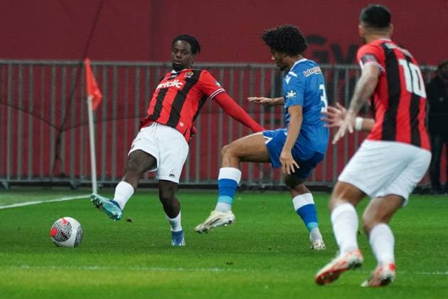 Jordan Lotomba (OGC Nice) - Clement Akpa (AJ Auxerre) FOOTBALL : OGC Nice vs AJ Auxerre - 32e de finale de Coupe de France - Nice - 06 01 2024 NorbertScanella Panoramic 
