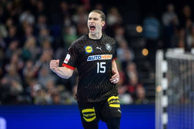 Handball Kiel 06.01.2024 Nationalmannschaft Länderspiel Männer Herren Testspiel Vorbereitung zur EM 2024 Deutschland (GER) - Portugal (POR) Juri Knorr (Deutschland, No.15) Jubel