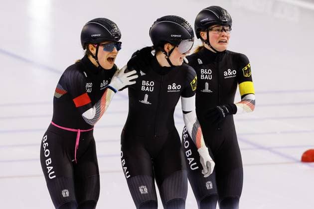 Bilder des Jahres 2024, Sport 01 Januar Sport Themen der Woche KW01 Sport Bilder des Tages HEERENVEEN, Thialf Ice Stadium, 07-01-2024 , season 2023 2024 , European Single Distances Championships. Team pursuit Germany Josie Hofmann Josephine Schlorb Lea Sophie Scholz EC Single Distances 07-01-2024  x23744304x Copyright: