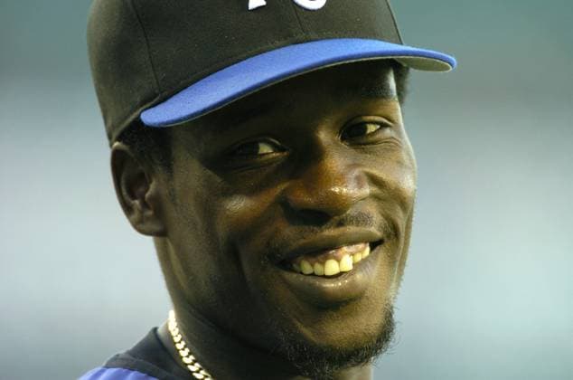 Sports - August 25, 2004 Angel Berroa of the Kansas City Royals during batting practice before game against the Anaheim Angels at Angel Stadium in Anaheim, Calif. on Wednesday, August 25, 2004.(Credit Image: PHOTOGRAPHER Cal Media) United States EDITORIAL USE ONLY Copyright: xx -x csmphoto192228