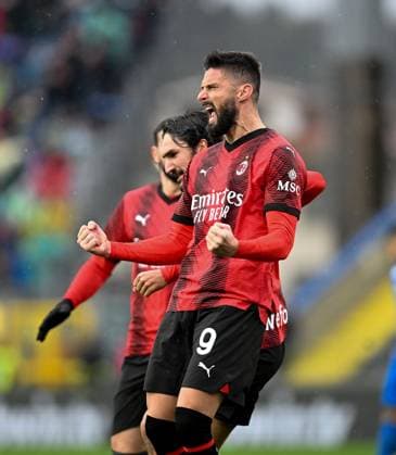 Sport Themen der Woche KW01 Sport Bilder des Tages (240108) -- EMPOLI, Jan. 8, 2024 -- AC Milan s Olivier Giroud (front) celebrates his goal during the Italian Serie A football match between AC Milan and Empoli in Empoli, Italy, Jan. 7, 2024. (Photo by Xinhua) (SP)ITALY-EMPOLI-FOOTBALL-SERIE A-AC MILAN VS EMPOLI AugustoxCasasoli 