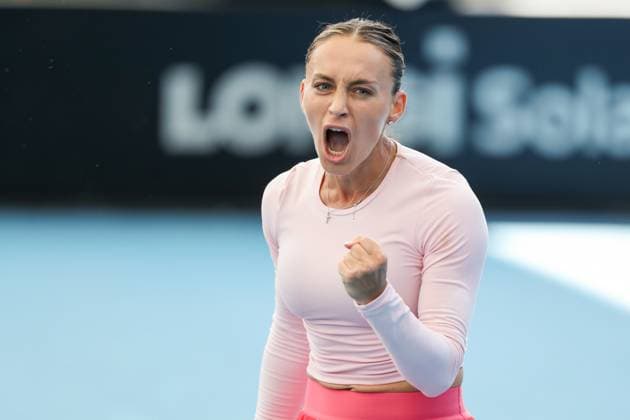 TENNIS ADELAIDE INTERNATIONAL, Ana Bogdan (ROU) in action against Katie Boulter (GB) during their match at the 2024 Adelaide International at Memorial Drive Tennis Centre in Adelaide, Monday, January 8, 2024. ( NO ARCHIVING, EDITORIAL USE ONLY, NO USE IN BOOKS WITHOUT CONSENT ADELAIDE SOUTH AUSTRALIA AUSTRALIA  Copyright: xMATTxTURNERx 20240108001886299031