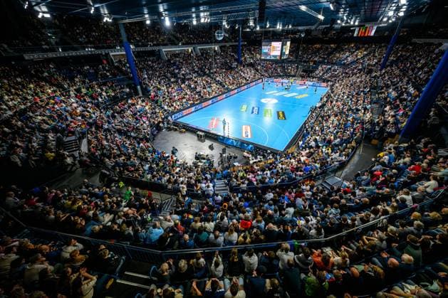 Handball, Herren: Laenderspiel, Deutschland - Portugal Übersicht Wunderino Arena, Fankurve Fans Fanblock Kiel Wunderino Arena Deutschland *** Handball, Mens national match, Germany Portugal Overview Wunderino Arena, Fan curve Fans Fanblock Kiel Wunderino Arena Germany