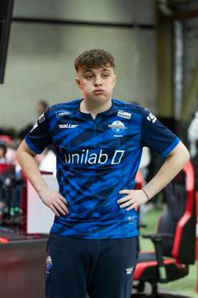 Virtuelle Bundesliga, Division Nord-West, 09.01.2023 CHASER (Jamie Bartel, SC Paderborn). VBL Club Championship Offline Spieltag, 9.-10. Januar, FC St. Pauli - SC Paderborn, Virtuelle Bundesliga, 14. Spieltag, Division Nord-West, am 09.01.2023, Strassenkicker-Base, Köln