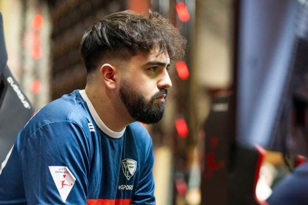 Virtuelle Bundesliga, Division Nord-West, 09.01.2023 PREDATORFIFA (Ali Oskoui Rad, VfL Bochum). VBL Club Championship Offline Spieltag, 9.-10. Januar, F.C. Hansa Rostock - VfL Bochum 1848, Virtuelle Bundesliga, 14. Spieltag, Division Nord-West, am 09.01.2023, Strassenkicker-Base, Köln