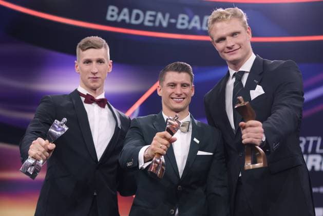 Sieger: Florian Wellbrock Schwimmen, Lukas Dauser Kunstturnen, Oliver Zeidler Rudern - nach der Ehrung während der Veranstaltung Sportler des Jahres 2023 in Baden-Baden; 17 12 2023 - *** Winners Florian Wellbrock swimming, Lukas Dauser artistic gymnastics, Oliver Zeidler rowing after being honored during the Athlete of the Year 2023 event in Baden Baden 17 12 2023 