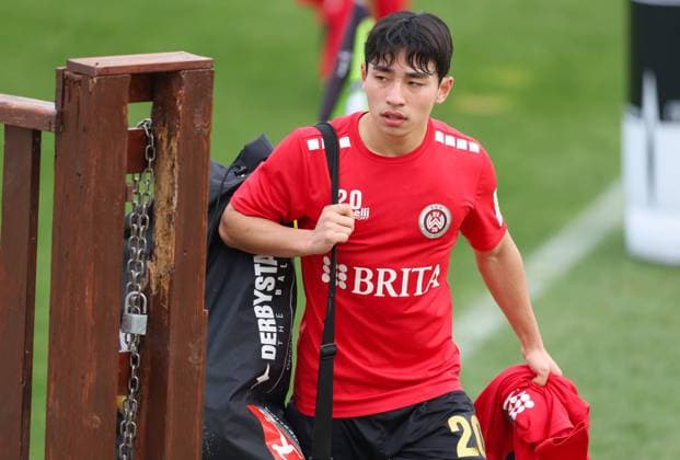 Fussball - 2. Bundesliga - Trainingslager - SV Wehen Wiesbaden - 10.01.24, Hyun-ju Lee,, -