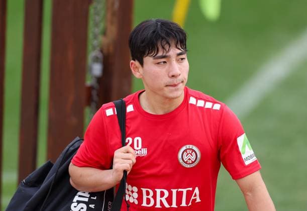 Fussball - 2. Bundesliga - Trainingslager - SV Wehen Wiesbaden - 10.01.24, Hyun-ju Lee, -