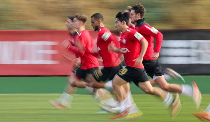 Fussball - 2. Bundesliga - Trainingslager - SV Wehen Wiesbaden - 10.01.24, Steigerungsläufe standen auf dem Programm, -