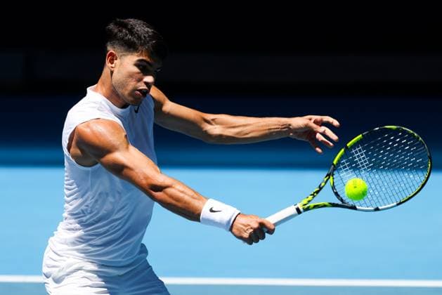 Sport Bilder des Tages January 11, 2024, Melbourne, Victoria, Australia: MELBOURNE, AUSTRALIA - JANUARY 11: Carlos Alcaraz of Spain completes a training session with Stan Wawrinka of Switzerland ahead of the 2024 Australian Open at Melbourne Park on January 11, 2024 in Melbourne, Australia. Melbourne Australia - ZUMAp121 20240111_zsp_p121_036 Copyright: xChrisxPutnamx