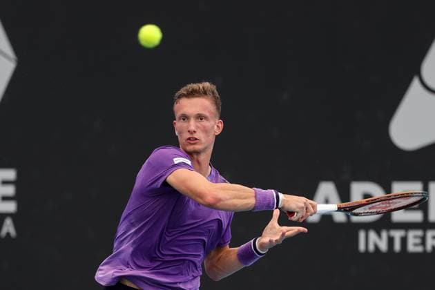 TENNIS ADELAIDE INTERNATIONAL, Jiri Lehecka of Czechia in action against Nicolas Jarry of Chile during their Quarter Final match of the 2024 Adelaide International at Memorial Drive Tennis Centre in Adelaide, Thursday, January 11, 2024. ( NO ARCHIVING, EDITORIAL USE ONLY, NO USE IN BOOKS WITHOUT CONSENT ADELAIDE SOUTH AUSTRALIA AUSTRALIA  Copyright: xMATTxTURNERx 20240111001887415999