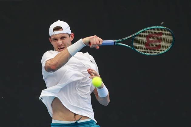 TENNIS ADELAIDE INTERNATIONAL, Nicolas Jarry of Chile in action against Jiri Lehecka of Czechia during their Quarter Final match of the 2024 Adelaide International at Memorial Drive Tennis Centre in Adelaide, Thursday, January 11, 2024. ( NO ARCHIVING, EDITORIAL USE ONLY, NO USE IN BOOKS WITHOUT CONSENT ADELAIDE SOUTH AUSTRALIA AUSTRALIA  Copyright: xMATTxTURNERx 20240111001887416502