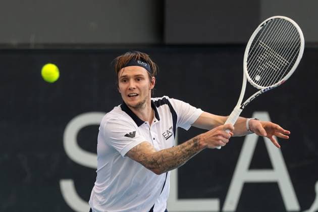 TENNIS ADELAIDE INTERNATIONAL, Alexander Bublik of Kazakhstan in action against Lorenzo Musetti of Italy during their Quarter Final match of the 2024 Adelaide International at Memorial Drive Tennis Centre in Adelaide, Thursday, January 11, 2024. ( NO ARCHIVING, EDITORIAL USE ONLY, NO USE IN BOOKS WITHOUT CONSENT ADELAIDE SOUTH AUSTRALIA AUSTRALIA  Copyright: xMATTxTURNERx 20240111001887438466