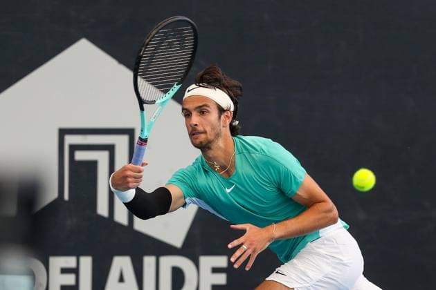 TENNIS ADELAIDE INTERNATIONAL, Lorenzo Musetti of Italy in action against Alexander Bublik of Kazakhstan during their Quarter Final match of the 2024 Adelaide International at Memorial Drive Tennis Centre in Adelaide, Thursday, January 11, 2024. ( NO ARCHIVING, EDITORIAL USE ONLY, NO USE IN BOOKS WITHOUT CONSENT ADELAIDE SOUTH AUSTRALIA AUSTRALIA  Copyright: xMATTxTURNERx 20240111001887438876