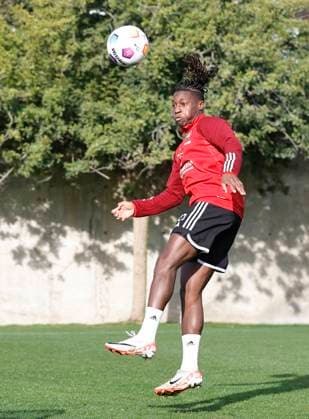 11.01.2024 - Fussball - 2. Fussball-Bundesliga - Saison 2023 2024 - 1. FC Nürnberg FCN Club - Trainingslager Winter Wintertrainingslager Marbella Spanien - Sportfoto Zink DaMa - xdaxmax - Joseph Hungbo (23, 1. FC Nürnberg FCN ) mit Kopfball