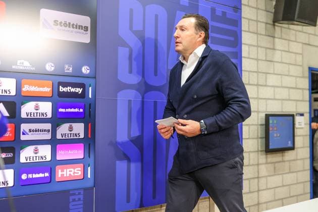 12.01.2024, Fussball, 2. Bundesliga, Saison 2023 2024, Pressekonferenz FC Schalke 04, Sportdirektor Marc Wilmots (FC Schalke 04) Gelsenkirchen Veltins Arena NRW Deutschland xRHR-FOTO TRx