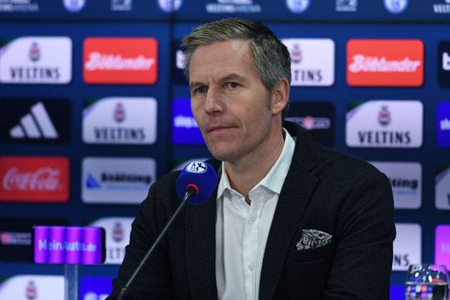 Fußball 2. Bundesliga Mediengespräch FC Schalke 04 am 12.01.2024 in der Veltins Arena in Gelsenkirchen Axel Hefer ( Aufsichtsratsvorsitzenden Schalke )