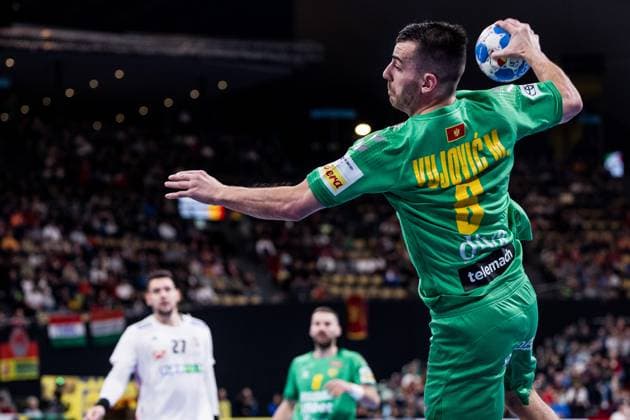 Handball, EM, Ungarn - Montenegro MEN’S EHF EURO 2024: Ungarn - Montenegro; 12.01.2024 Milos Vujovic (Montenegro, 6) im Wurf MEN’S EHF EURO 2024: Ungarn - Montenegro, Olympiahalle, München am 12.01.2024 Copyright: xBEAUTIFULxSPORTS Wunderlx