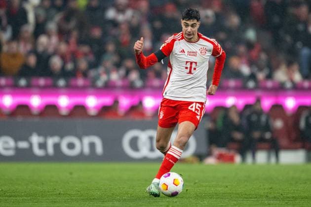 Aleksandar Pavlovic 45 (FC Bayern Muenchen), FC Bayern Muenchen vs. TSG 1899 Hoffenheim, Fussball, Bundesliga, 17. Spieltag, 12.01.2024 DFB regulations prohibit any use of photographs as image sequences and or quasi-video Muenchen Bayern Deutschland