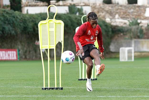 13.01.2024 - Fussball - 2. Fussball-Bundesliga - Saison 2023 2024 - 1. FC Nürnberg FCN Club - Trainingslager Winter Wintertrainingslager Marbella Spanien - Sportfoto Zink DaMa - xdaxmax - Joseph Hungbo (23, 1. FC Nürnberg FCN ) mit Torschuss