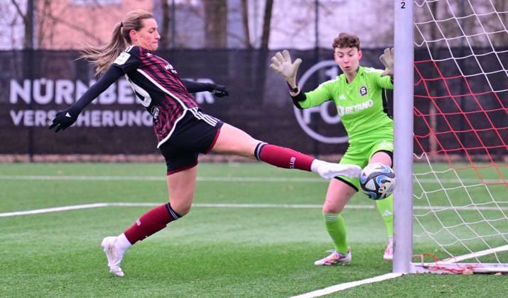 13.01.2024 - Fussball Frauen Frauenfussball - Saison 2023 2024 - Testspiel Freundschaftsspiel Vorbereitungsspiel : 1. FC Nürnberg FCN ( Clubfrauen Club ) - Sparta Prag Praha - - xwoxzix - Medina Desic (30, 1. FC Nürnberg FCN ) Zuzana Kozurikova (22, Sparta Prag )
