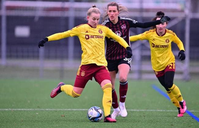 13.01.2024 - Fussball Frauen Frauenfussball - Saison 2023 2024 - Testspiel Freundschaftsspiel Vorbereitungsspiel : 1. FC Nürnberg FCN ( Clubfrauen Club ) - Sparta Prag Praha - - xwoxzix - Aneta Pochmanova (10, Sparta Prag ) Medina Desic (30, 1. FC Nürnberg FCN )