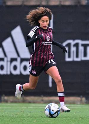 13.01.2024 - Fussball Frauen Frauenfussball - Saison 2023 2024 - Testspiel Freundschaftsspiel Vorbereitungsspiel : 1. FC Nürnberg FCN ( Clubfrauen Club ) - Sparta Prag Praha - - xwoxzix - Amira Arfaoui (74, 1. FC Nürnberg FCN ) Freisteller Einzelbild