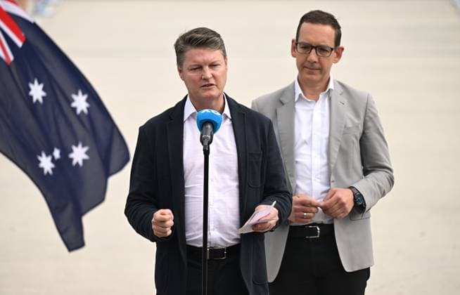 TENNIS AUSTRALIAN OPEN, Acting Premier of Victoria Ben Carroll (left) and Steve Dimopoulos MP are seen during the trophy arrival ceremony on Day 1 of the 2024 Australian Open at Melbourne Park in Melbourne, Sunday, January 14, 2024. ( NO ARCHIVING, EDITORIAL USE ONLY, NO USE IN BOOKS WITHOUT CONSENT MELBOURNE VICTORIA AUSTRALIA  Copyright: xJAMESxROSSx 20240114001888641109