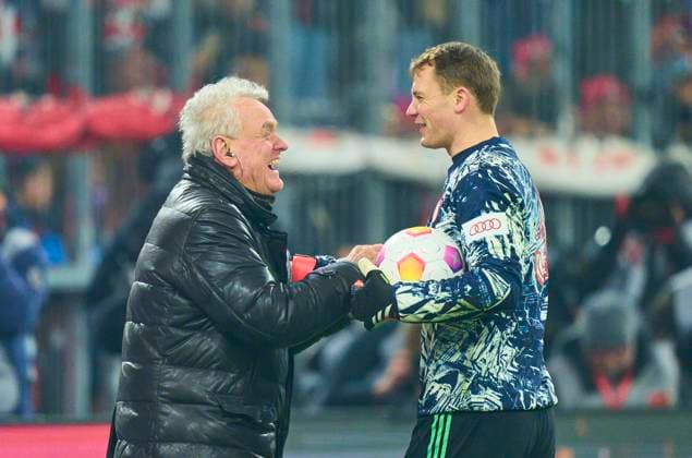 Former FCB and DFB goalkeeper Sepp Maier with Manuel NEUER, goalkeeper FCB 1 before the match FC BAYERN MUENCHEN - TSG 1899 HOFFENHEIM 3-0 on Jan 12, 2024 in Munich, Germany. Season 2023 2024, 1.Bundesliga, FCB, München, matchday 16, 16.Spieltag