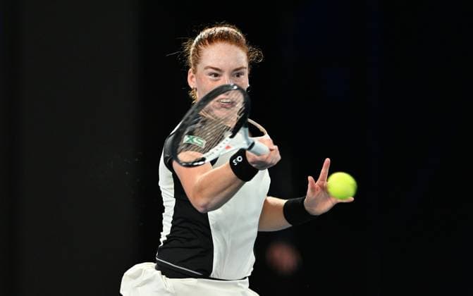TENNIS AUSTRALIAN OPEN, Germany s Ella Seidel returns returns during her first round match against Aryna Sabalenka of Belarus on Day 1 of the 2024 Australian Open at Melbourne Park in Melbourne, Sunday, January 14, 2024. ( NO ARCHIVING, EDITORIAL USE ONLY, NO USE IN BOOKS WITHOUT CONSENT MELBOURNE VICTORIA AUSTRALIA  Copyright: xLUKASxCOCHx 20240115001888890552