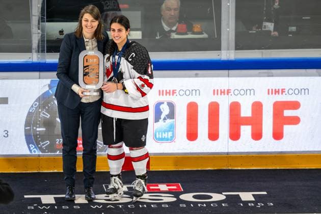 2024 IIHF Ice hockey, Eishockey U18 Women’s World Championship, WM, Weltmeisterschaft Switzerland, 14.01.2024 Emma Venusio of Canada wins the bronze medal at the 2024 IIHF Ice Hockey U18 Women’s World Championship inZug, Bossard Arena, on Sunday, 14. January 2024 Copyright: xBEAUTIFULxSPORTS TobiasxLacknerx
