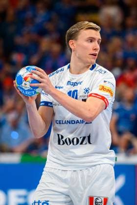Muenchen, Deutschland: Handball EM 2024 - Vorrunde Gruppe C - Montenegro - Island Islands Gisli Thorgeir Kristjansson Muenchen Olympiahalle Bayern Deutschland