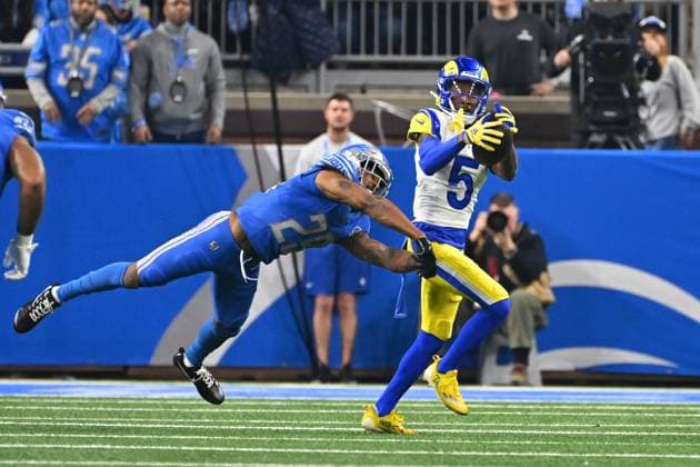 Sport Themen der Woche KW02 Sport Bilder des Tages DETROIT, MI - JANUARY 14: Los Angeles Rams wide receiver Tutu Atwell (5) makes a long catch for a touchdown during the NFC Wild Card game between the Detroit Lions and the Los Angeles Rams game on Sunday January 14, 2023 at Ford Field in Detroit, MI. (Photo by Steven King Icon Sportswire) NFL, American Football Herren, USA JAN 14 NFC Wild Card - Rams at Lions EDITORIAL USE ONLY Icon258202401141153